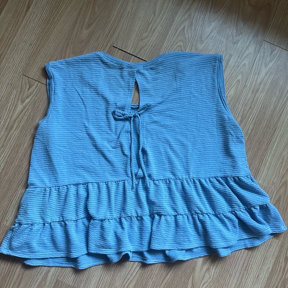 Ruffle Top - Picture 2 of 3